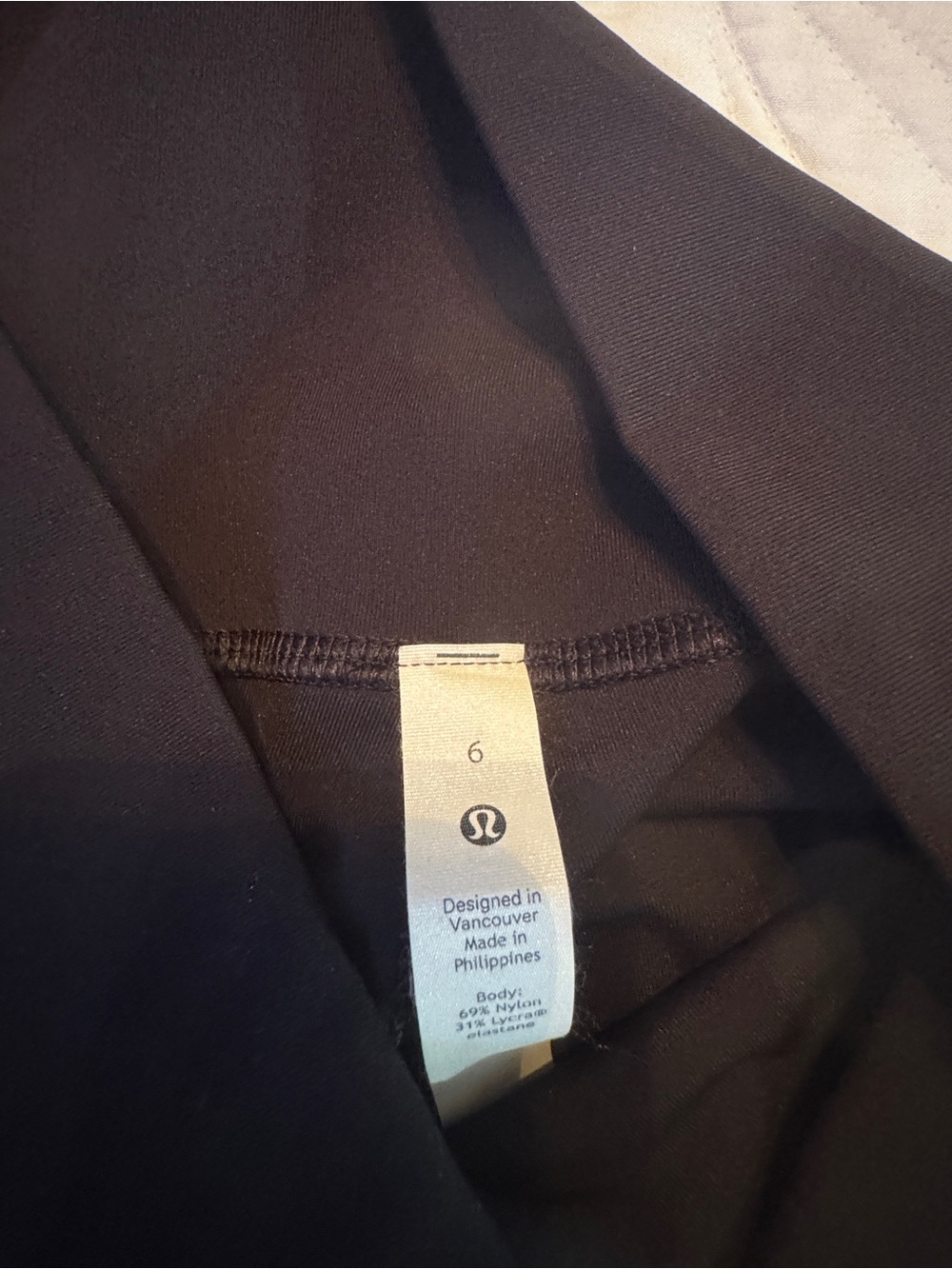 lululemon athletica Black ladies  Leggings with White orangetheory Logo Accent - Picture 4 of 6